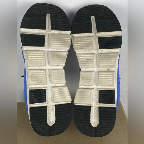 On Runninh Cloud Sky sneakers are lightweight, blue agile running shoes size Y6 - Picture 10 of 11
